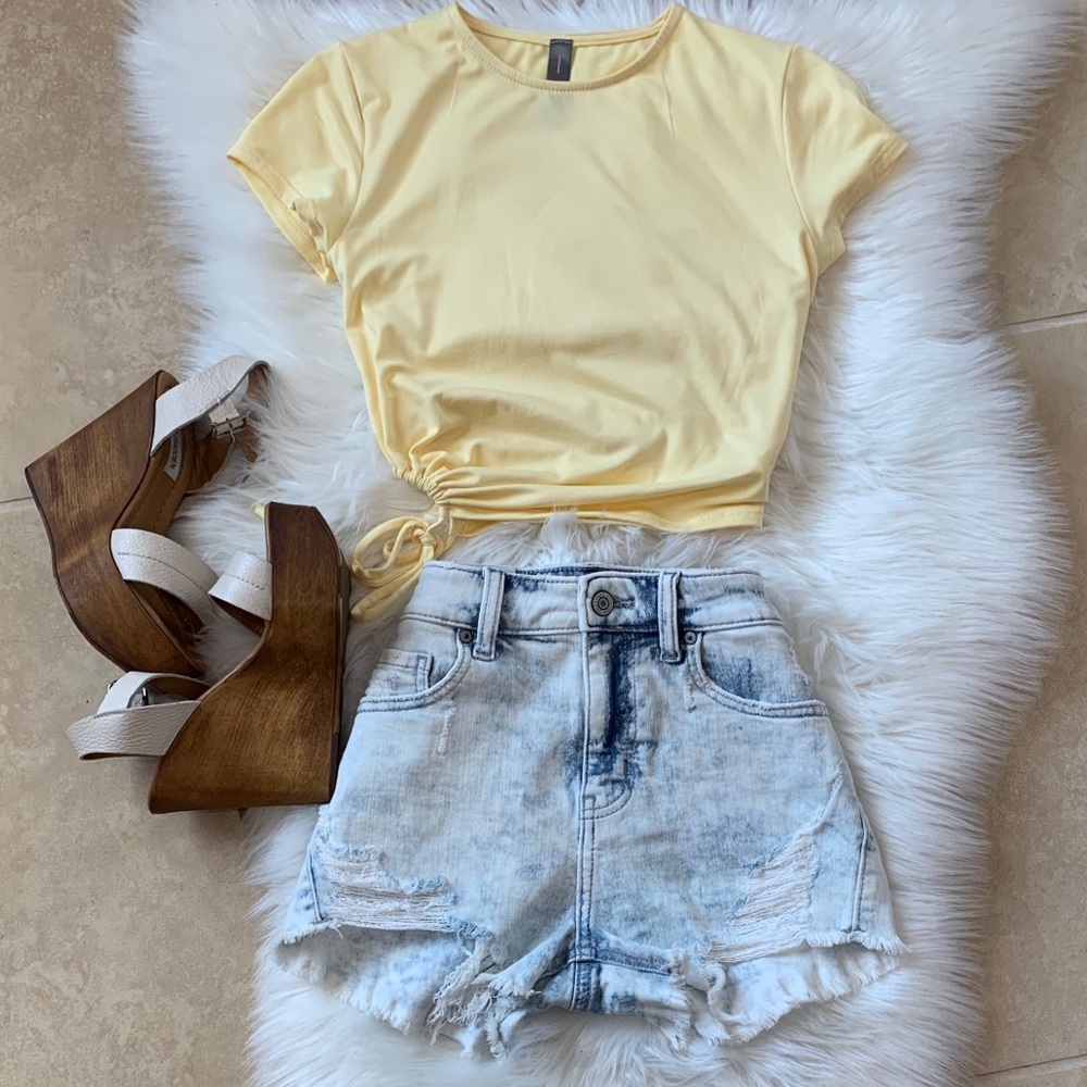 LULU High Rise Cut Off Shorts - Picture 3 of 4